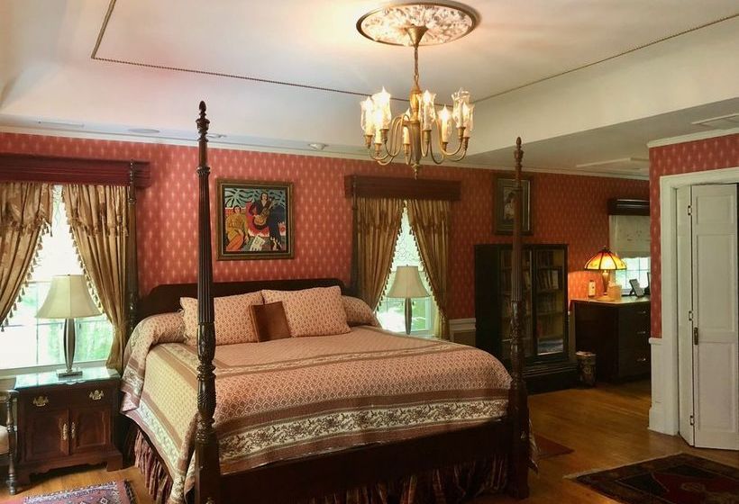 Melange Bed And Breakfast