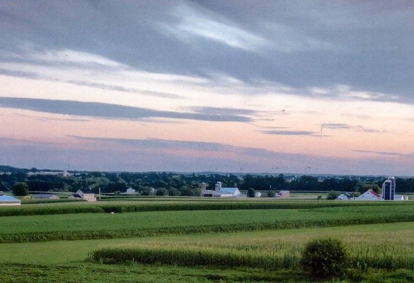 فندق على الطريق Harvest Drive Family Inn  Renovated Rooms