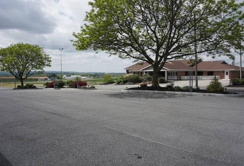 فندق على الطريق Harvest Drive Family Inn  Renovated Rooms