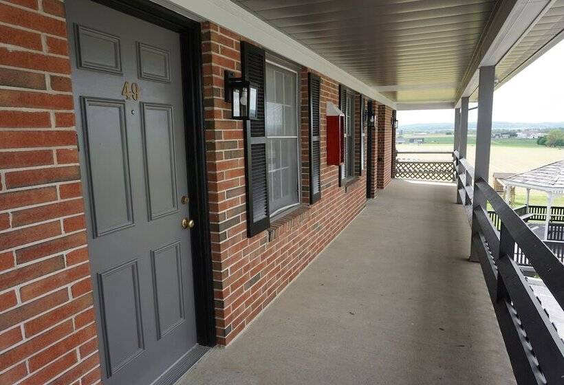 فندق على الطريق Harvest Drive Family Inn  Renovated Rooms