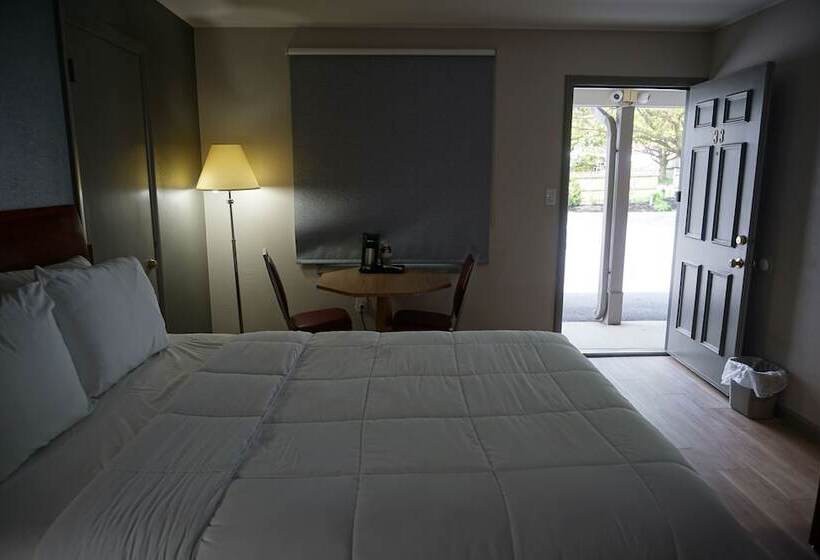 فندق على الطريق Harvest Drive Family Inn  Renovated Rooms