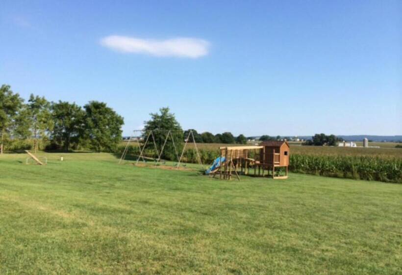 فندق على الطريق Harvest Drive Family Inn  Renovated Rooms