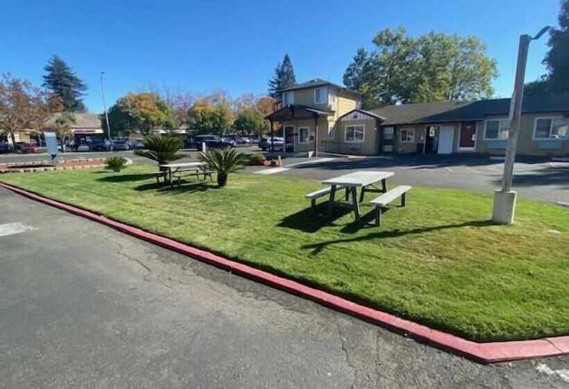 فندق على الطريق North Bay Inn Santa Rosa