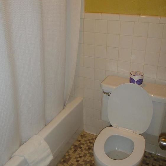 汽车旅馆  Relax Inn St. Robert