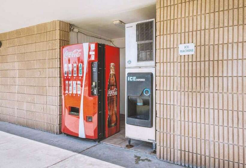 فندق على الطريق Sky Palace Inn & Suites By Jasper Beeville