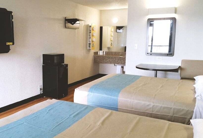 فندق على الطريق Sky Palace Inn & Suites By Jasper Beeville