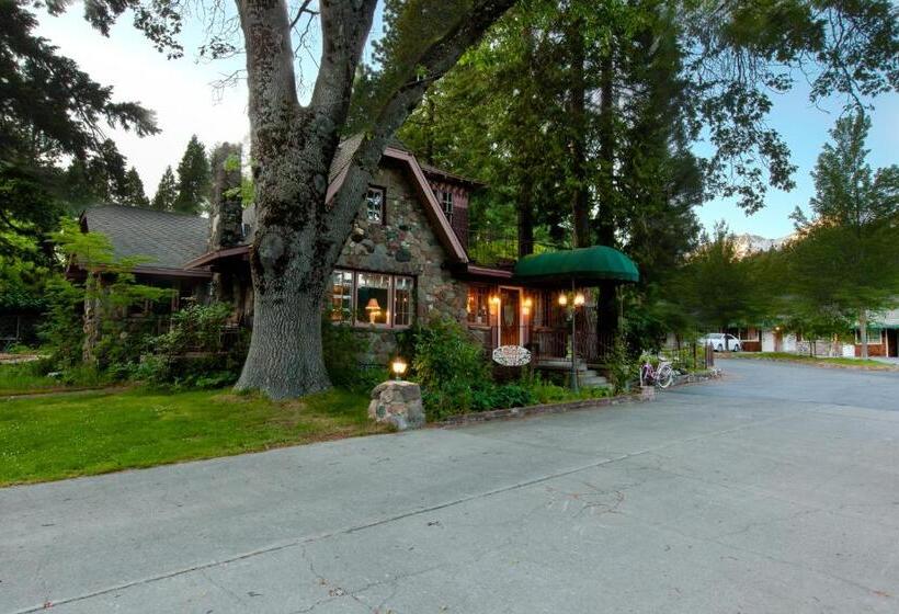 Мотель Strawberry Valley Inn