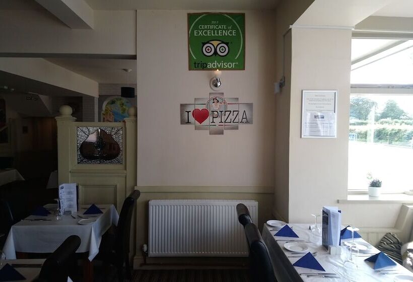 مبيت وإفطار Casanova S Restaurant &