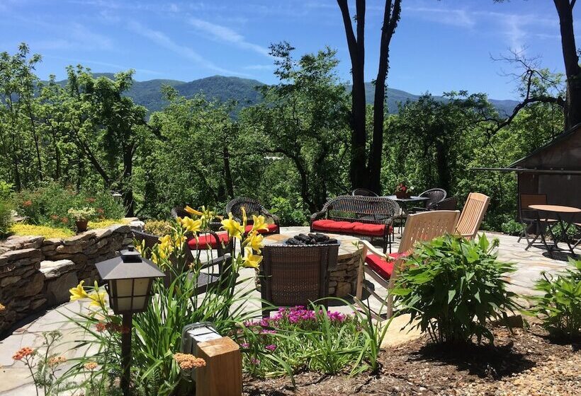 Oak Hill On Love Lane Bed And Breakfast Inn