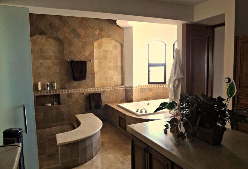 Paradise Ranch Estate