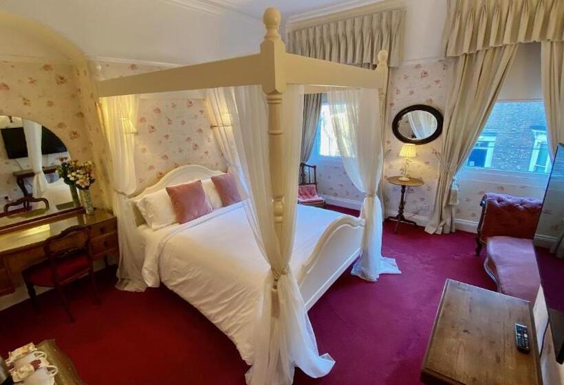 Пансион 23 St Mary's