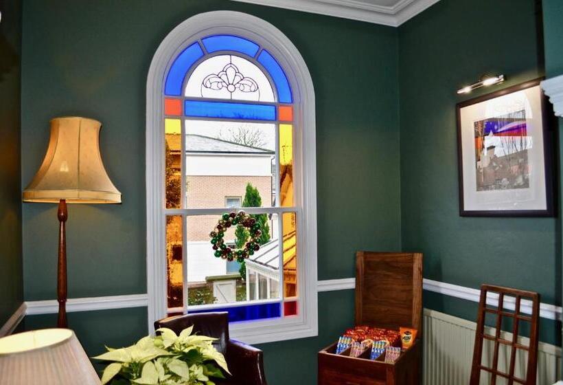 Пансион 23 St Mary's