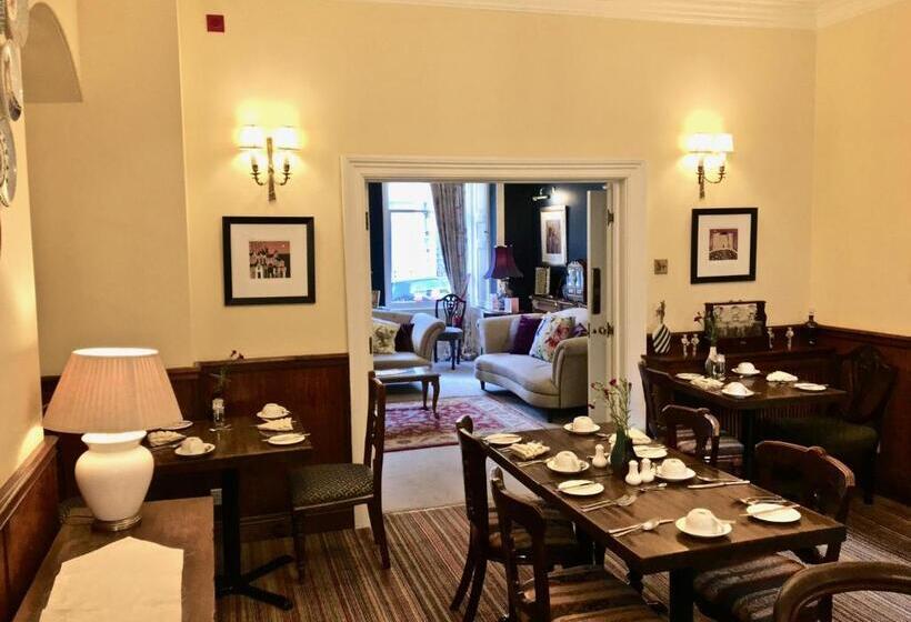 Пансион 23 St Mary's