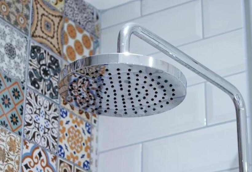 Пансион 23 St Mary's