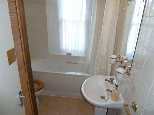 פנסיון Cloudlands - Guest House