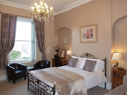 פנסיון Cloudlands - Guest House