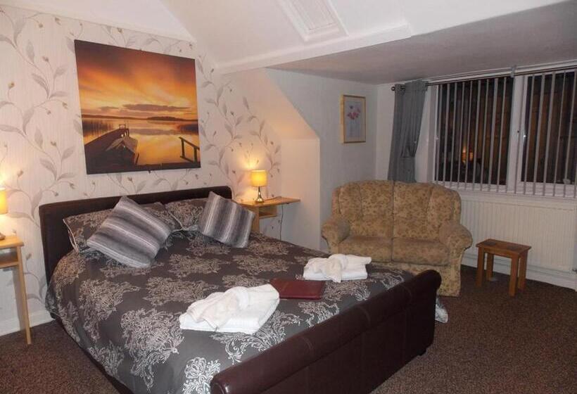 پانسیون Easton Court Guest House