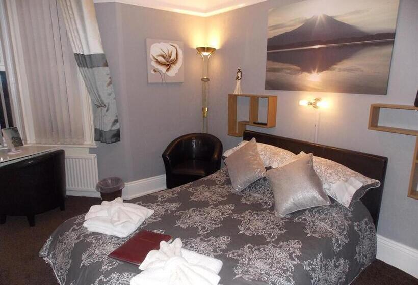 پانسیون Easton Court Guest House