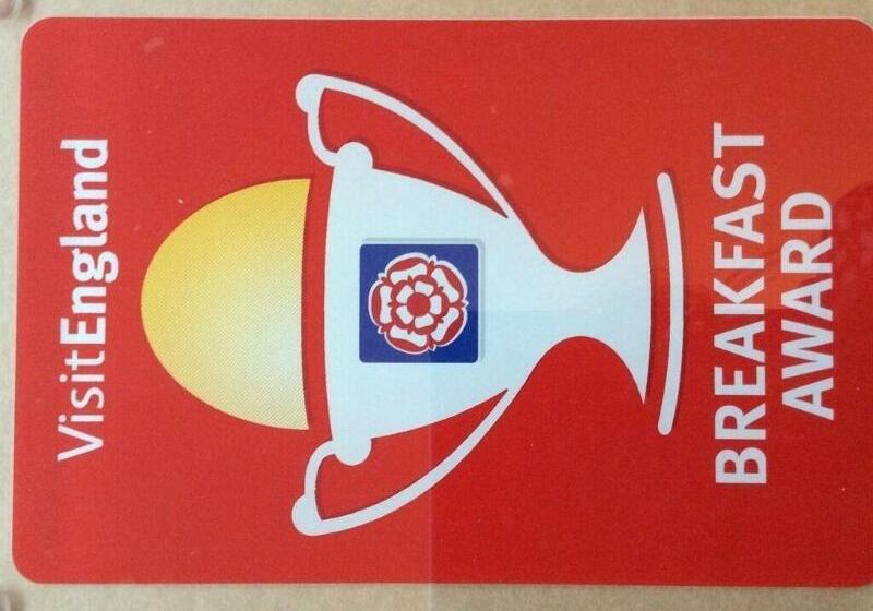 פנסיון Forest Guest House