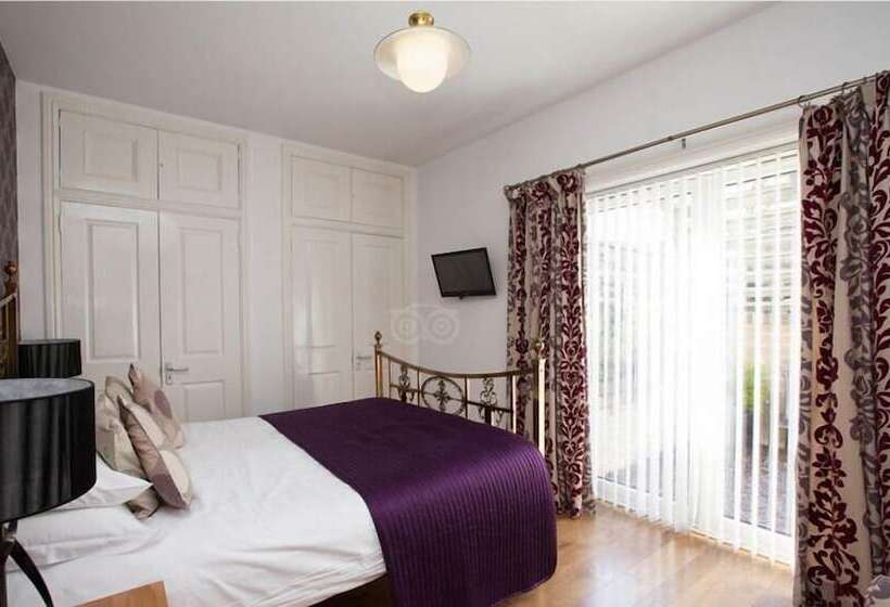 פנסיון Fraoch House