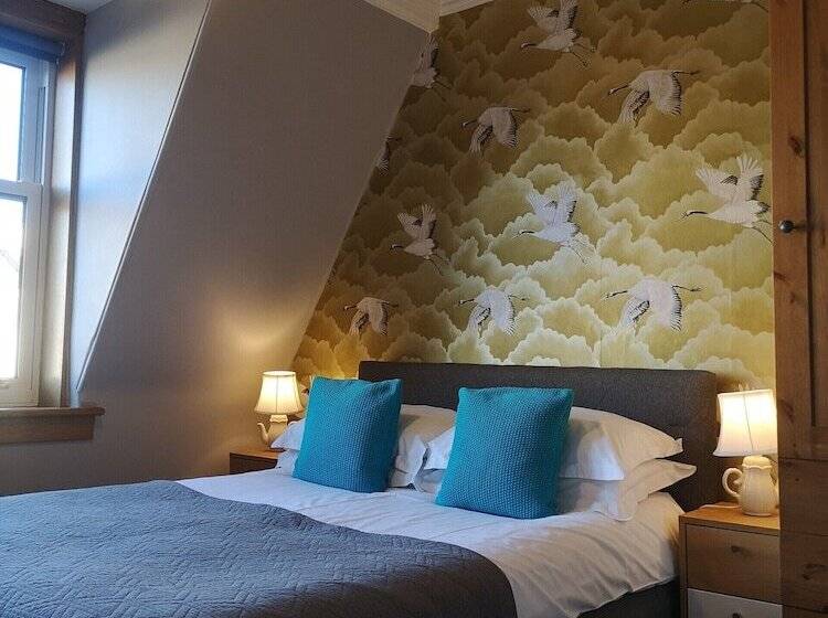 פנסיון Fraoch House