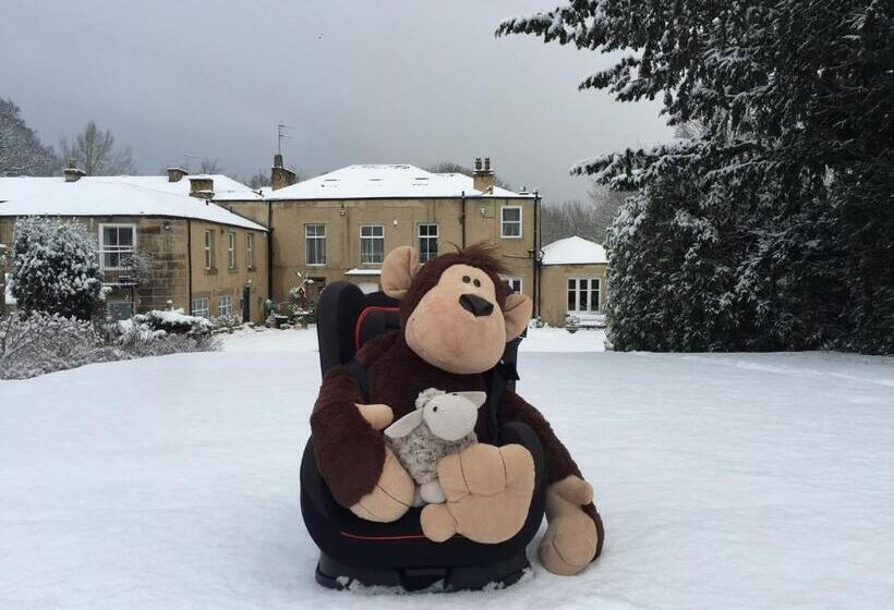 بنسيون Hedgefield House