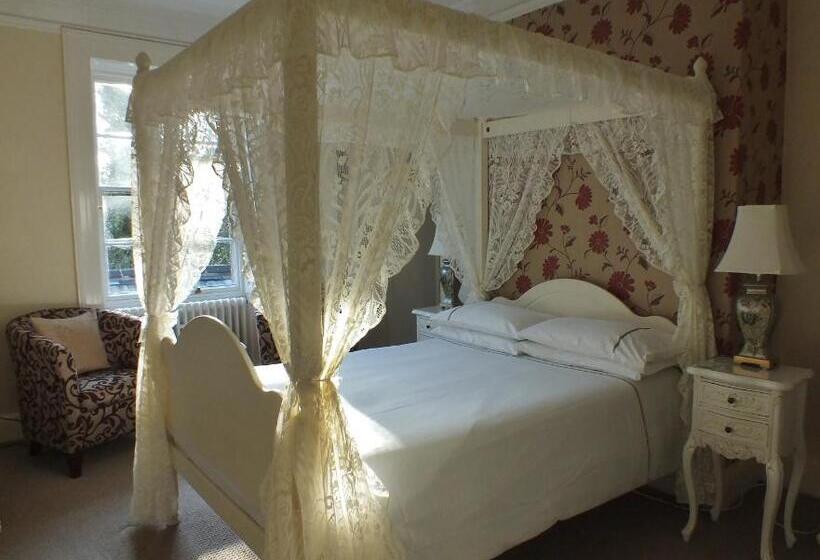 بنسيون Hedgefield House