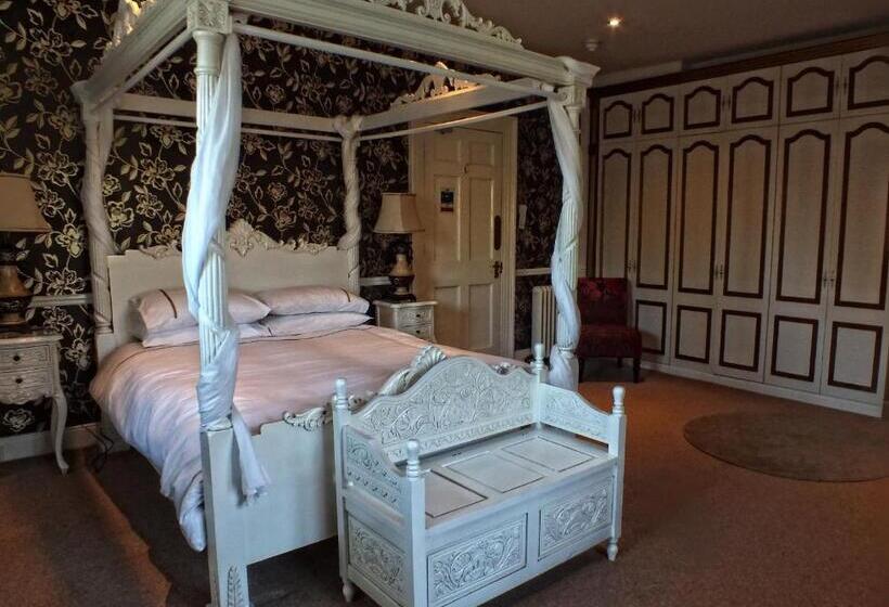 بنسيون Hedgefield House