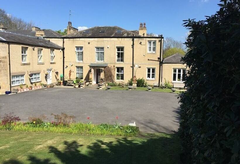 بنسيون Hedgefield House