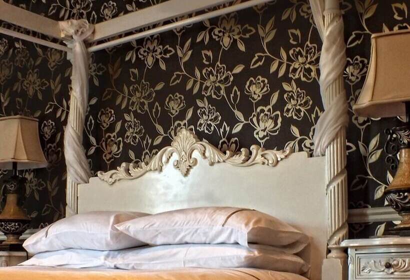 بنسيون Hedgefield House