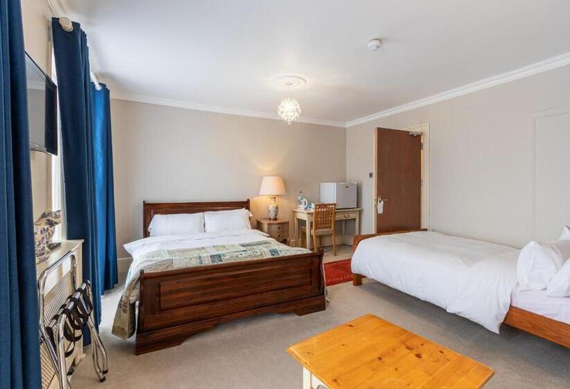 Пансион Hubert House