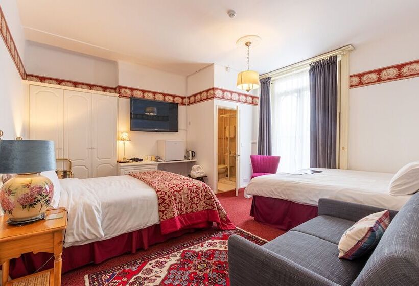 Пансион Hubert House