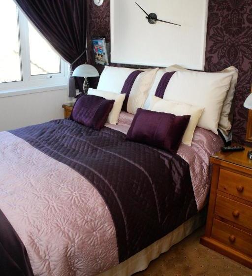 پانسیون The Merivon Guest House