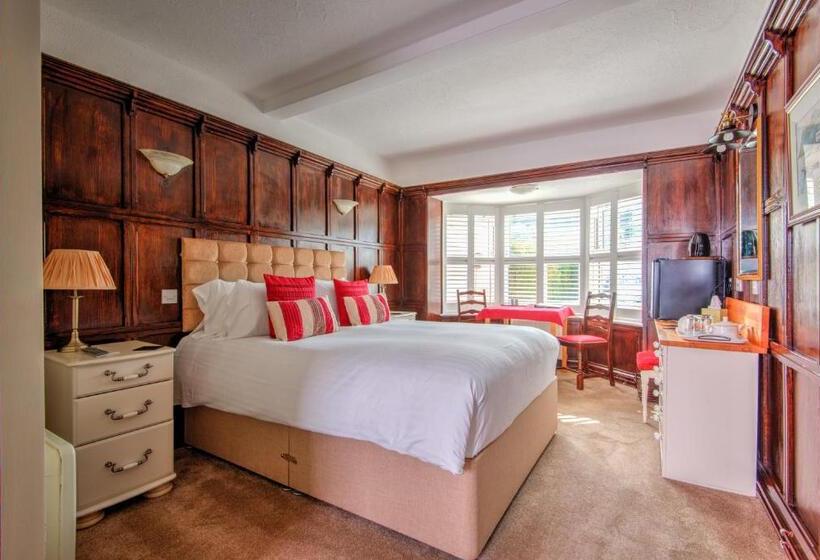 פנסיון Potters Mooring