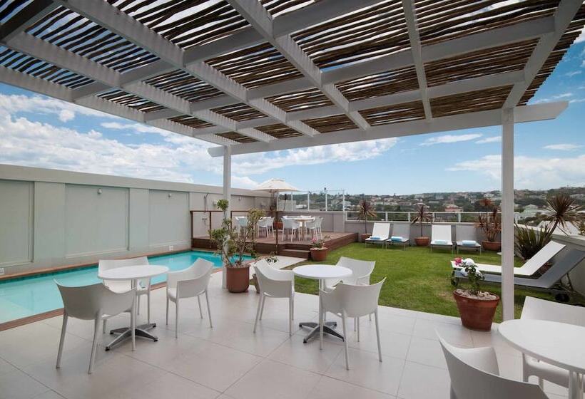 پانسیون The Robberg Beach Lodge   Lion Roars Hotels & Lodges