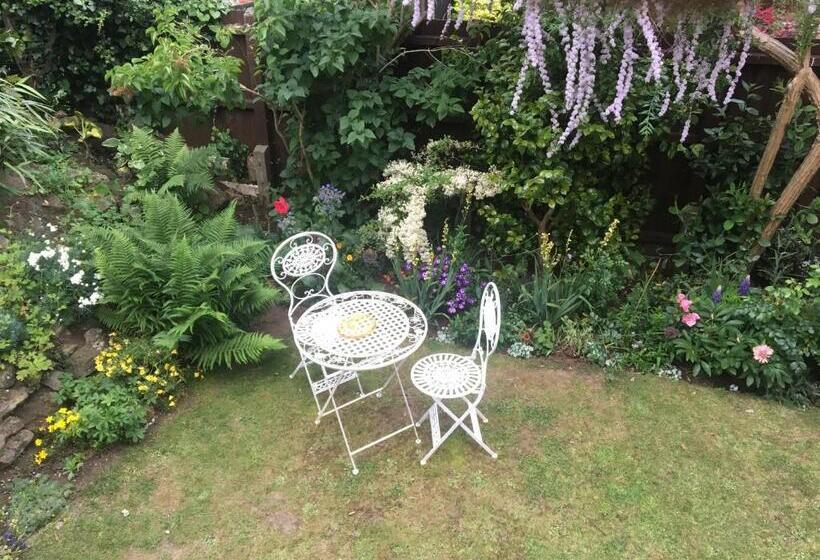 بنسيون St. Georges House