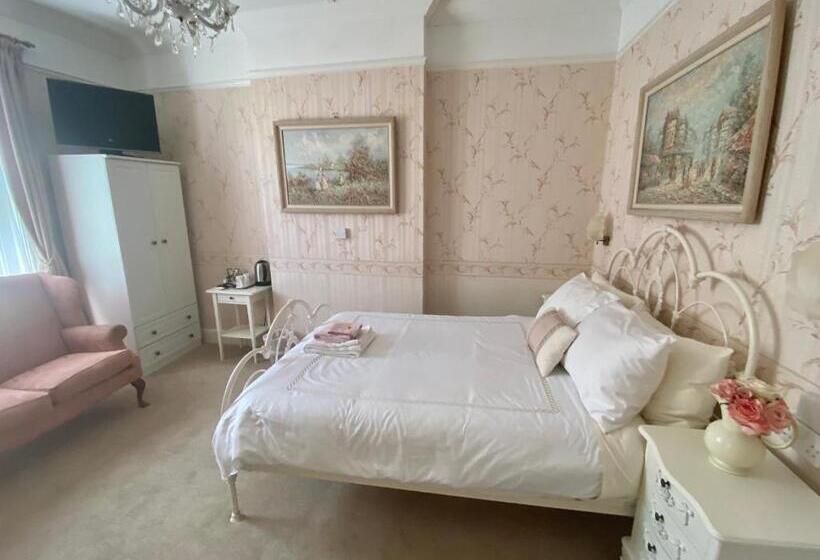 بنسيون St. Georges House