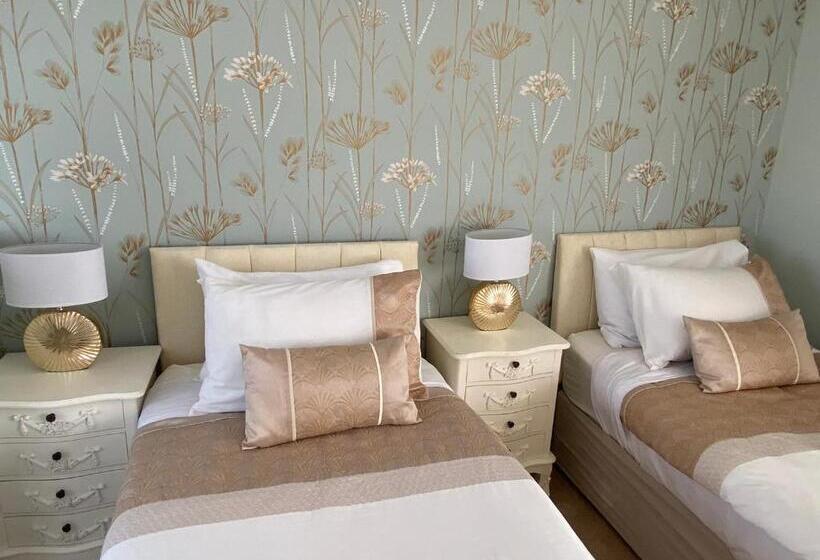 بنسيون St. Georges House