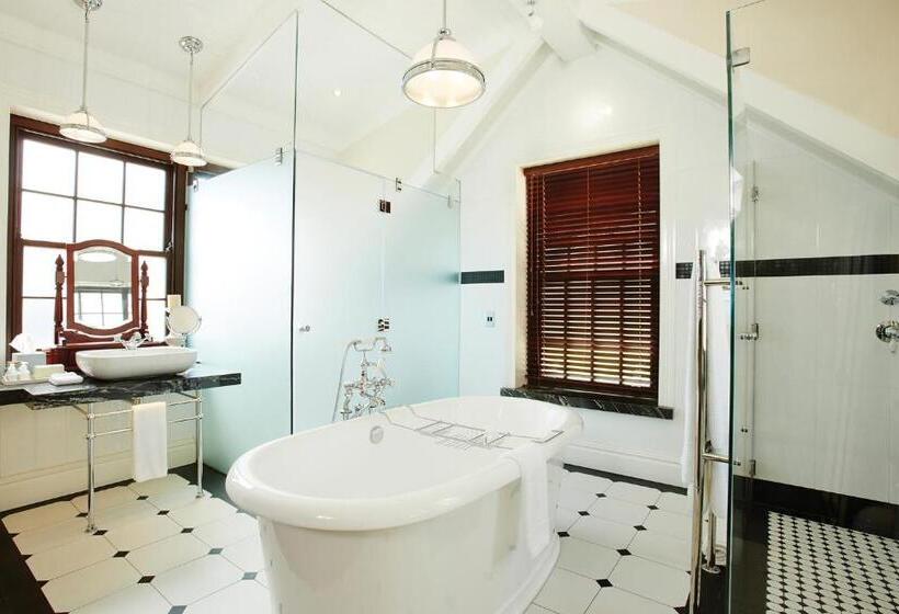 펜션 St James Guesthouses