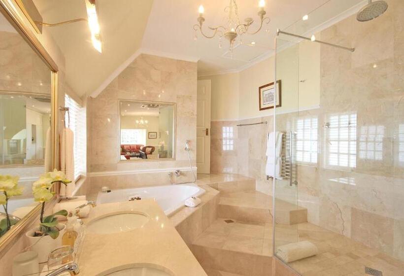 펜션 St James Guesthouses