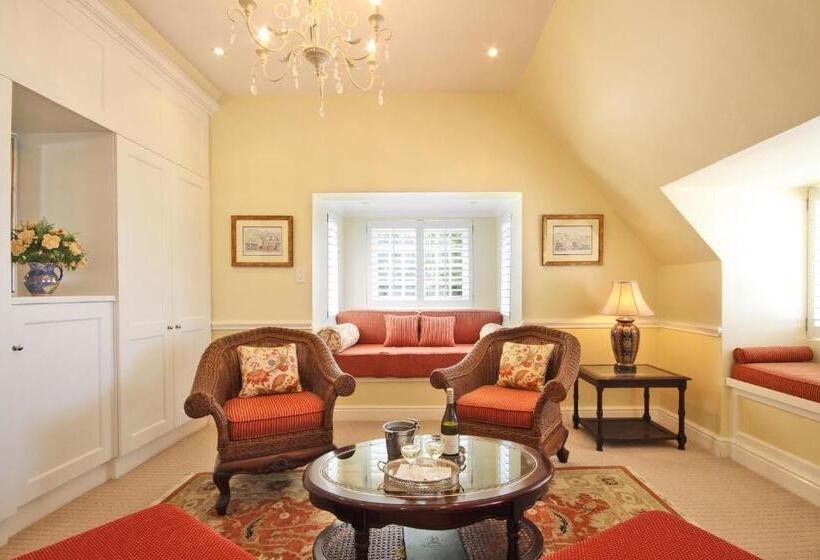 펜션 St James Guesthouses