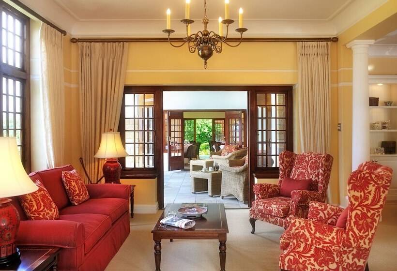 펜션 St James Guesthouses