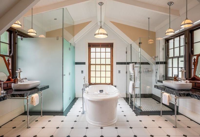 펜션 St James Guesthouses