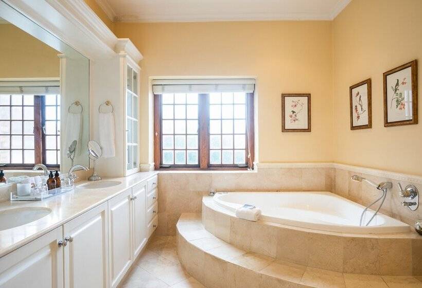 펜션 St James Guesthouses