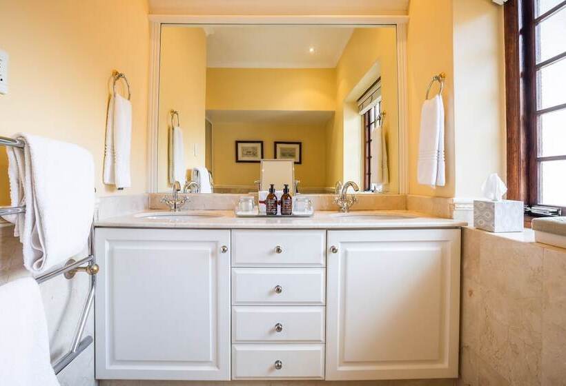 펜션 St James Guesthouses