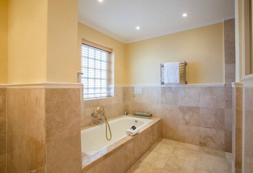 펜션 St James Guesthouses