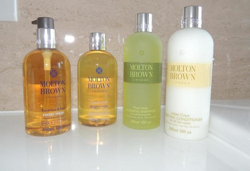 膳宿费 Surrone House