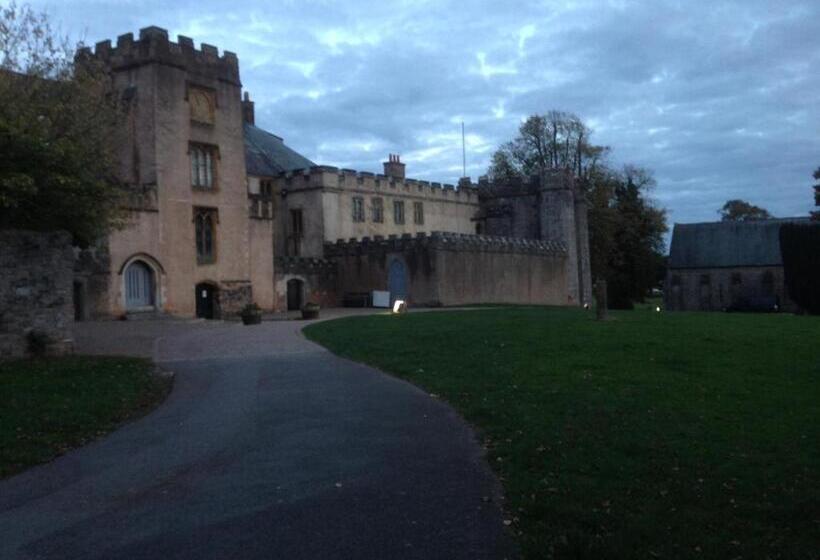 펜션 The Brandize Guest House