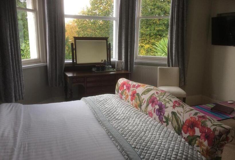 펜션 The Brandize Guest House