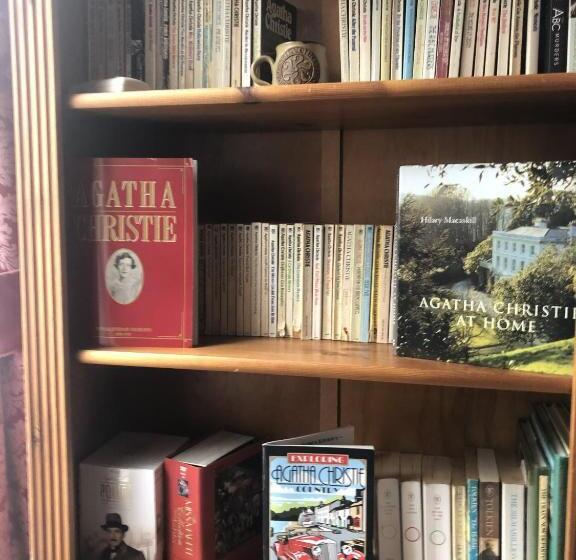 펜션 The Brandize Guest House